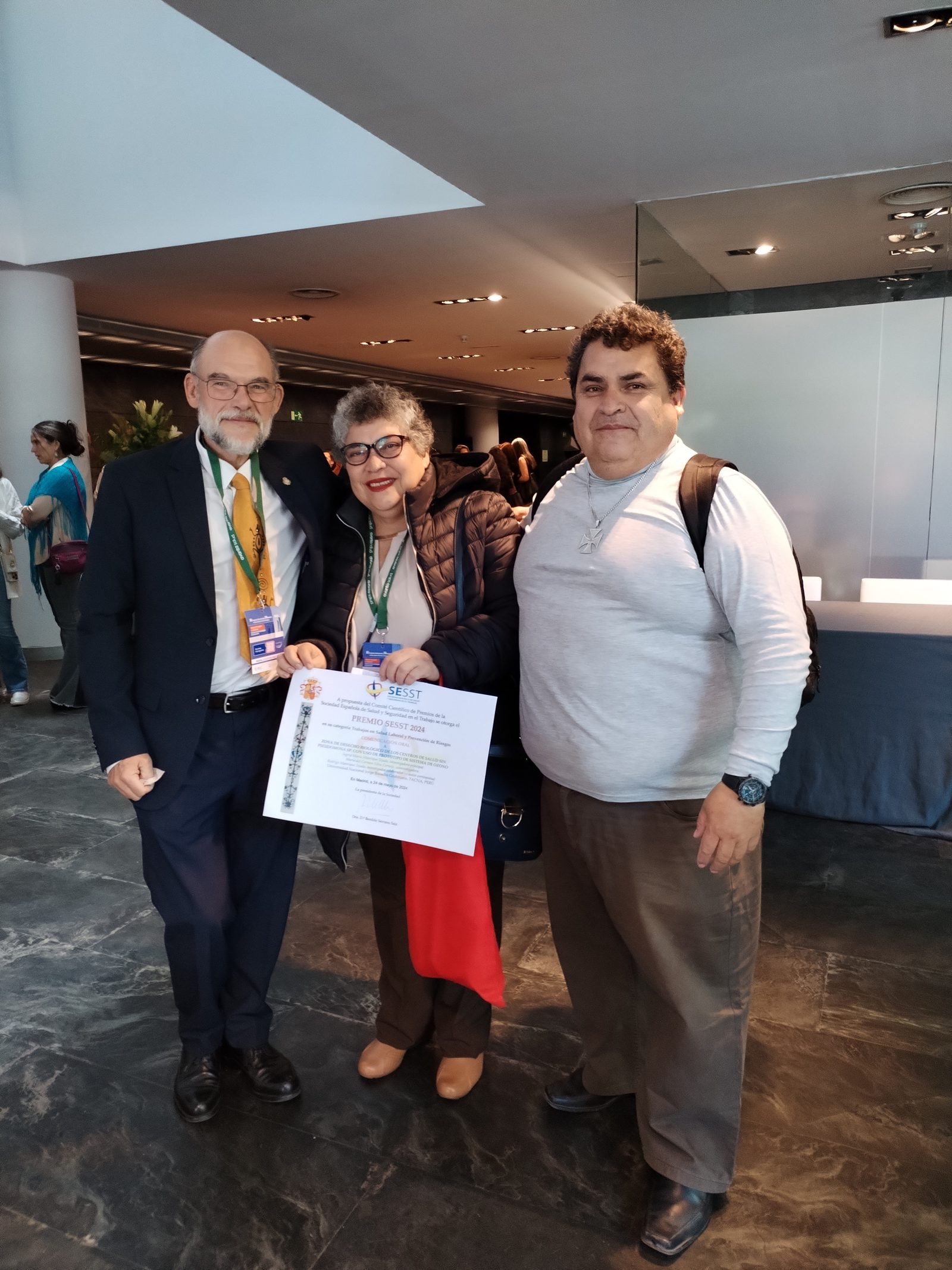 Reconocimiento en evento académico